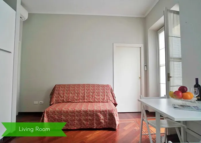 Chic 1Bdr With Shared Terrace Steps From Duomo By Rentopolis