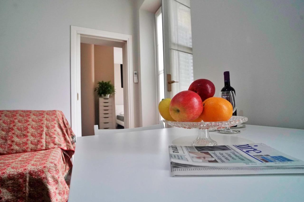 Chic 1bdr With Shared Terrace Steps From Duomo By Rentopolis Milan