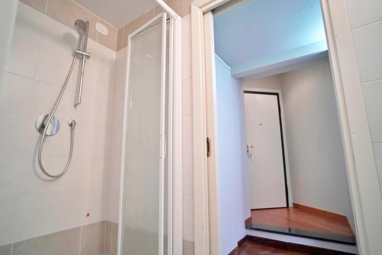 Apartment Chic 1bdr With Shared Terrace Steps From Duomo By Rentopolis Milan