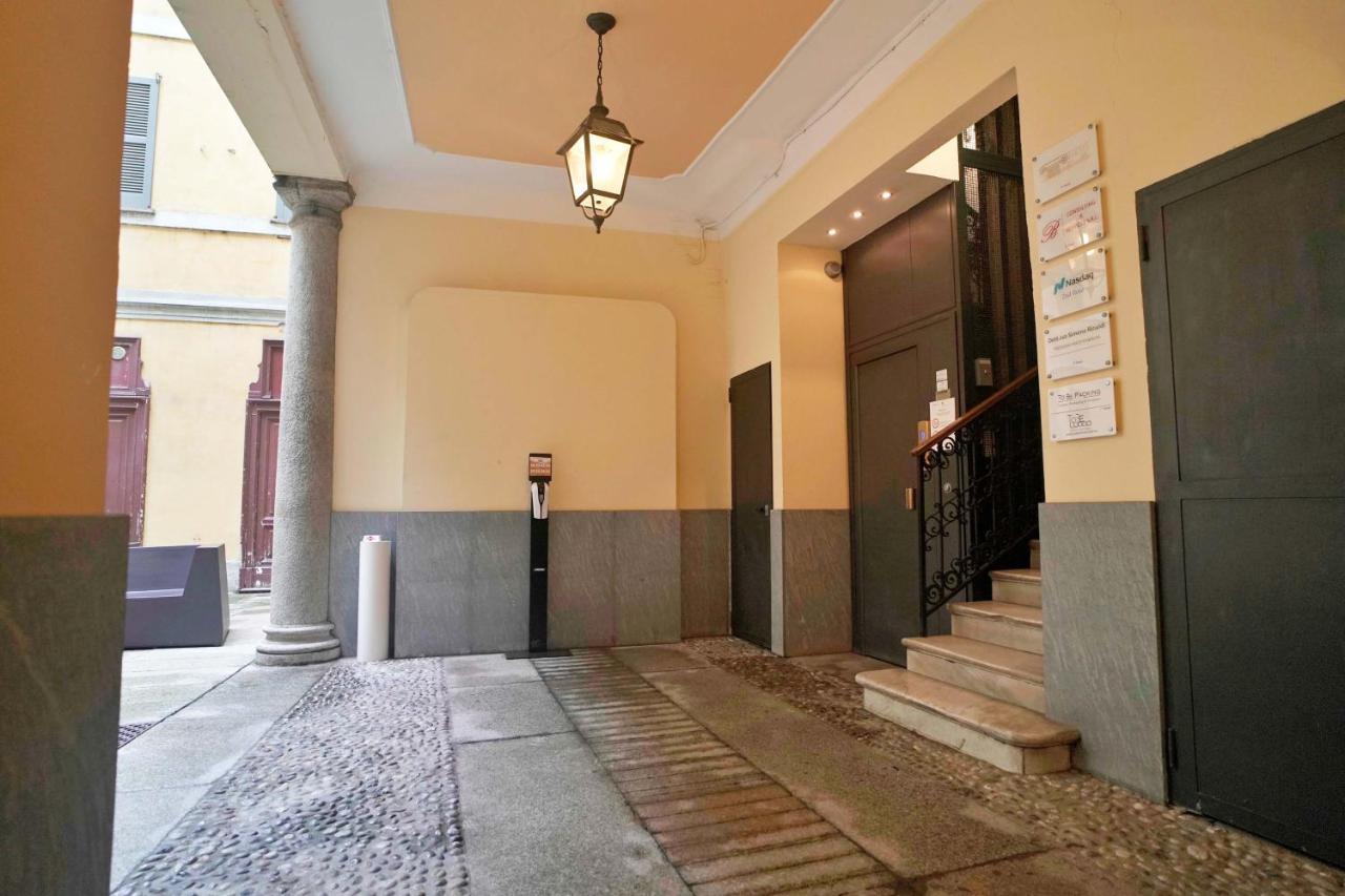 Chic 1bdr With Shared Terrace Steps From Duomo By Rentopolis * Milan
